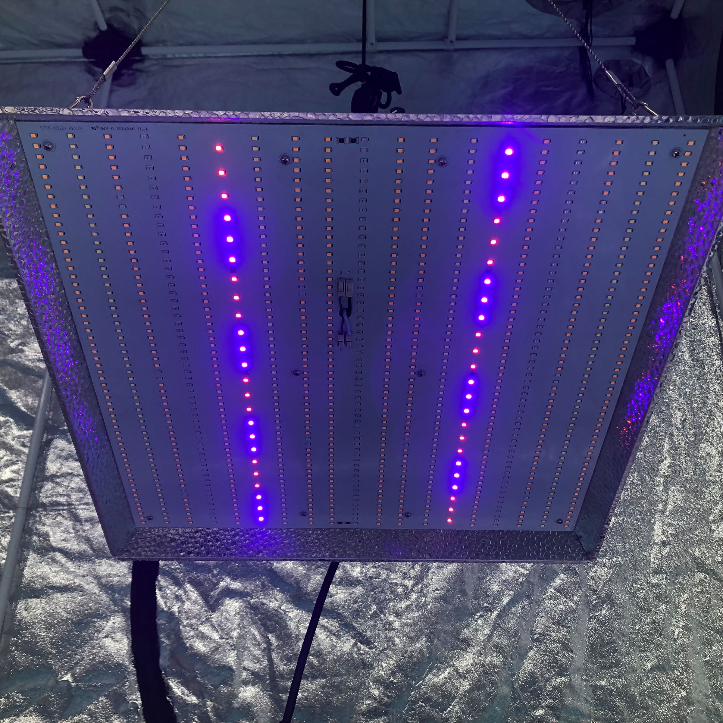 Redfarm 320W UV IR Quantum Board LED Grow Light